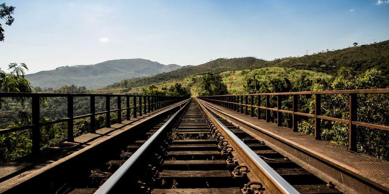 告别僵硬人偶！从骨骼肌肉到运动张力，画出会呼吸的漫画角色